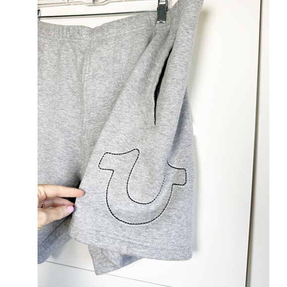 Mens True Religion Sweatpant Shorts Gray Size XXL Side Logo Pockets Drawstring - Picture 3 of 8